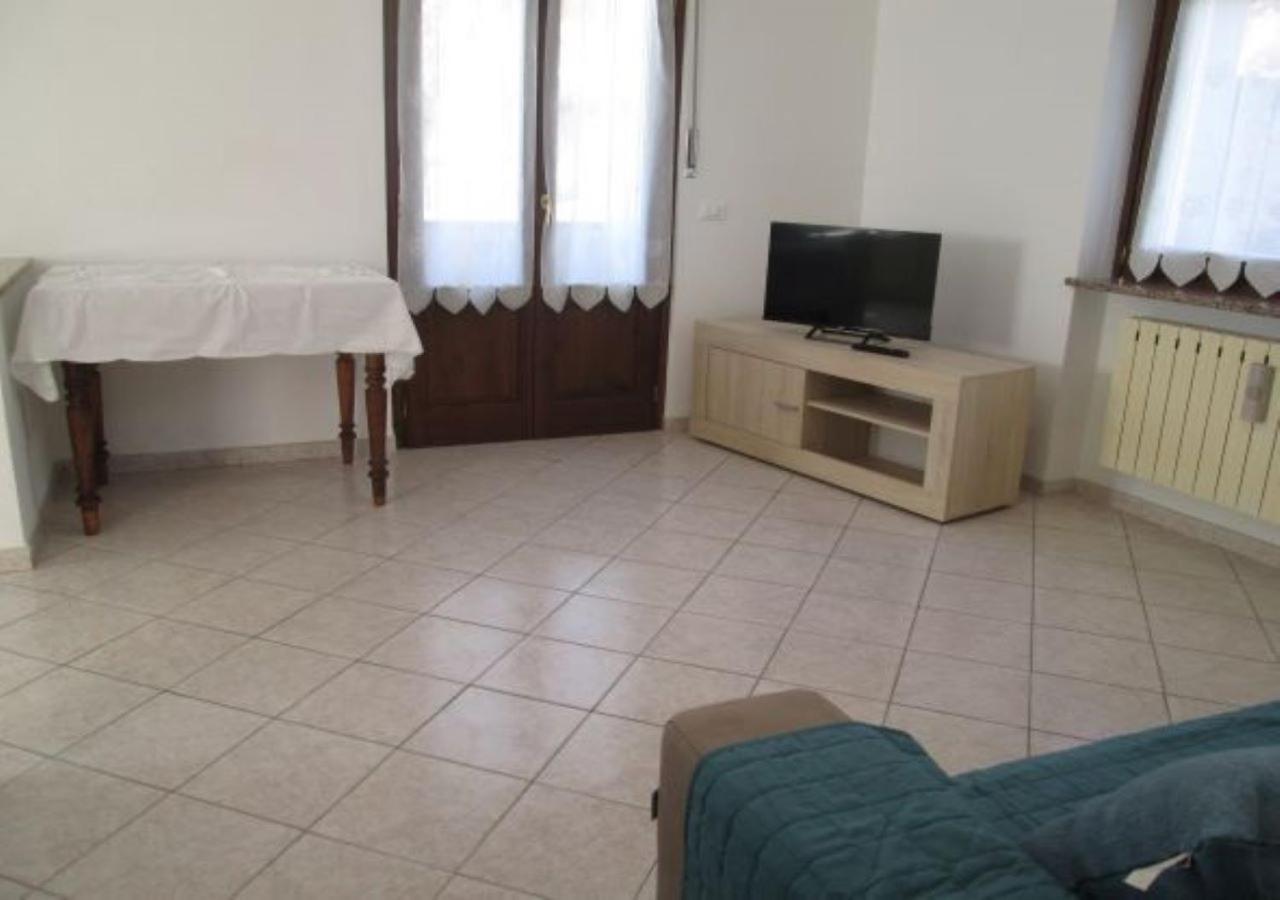 شقة Casa Mia نوس المظهر الخارجي الصورة